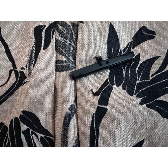 Draper’s & Damon’s Women’s Lightweight Tan/Black Palm Tree Button Up Sweater- PS - Picture 7 of 10